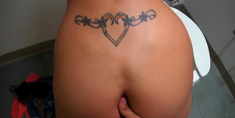 Deluxe Kira suck and fuck big cock in the bathroom